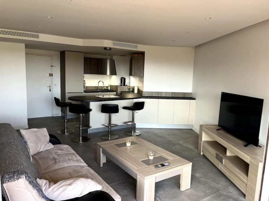 Appartement 2 Pieces Vue Mer, A Proximite De Tout Mandelieu Εξωτερικό φωτογραφία